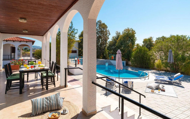 Minas Villa