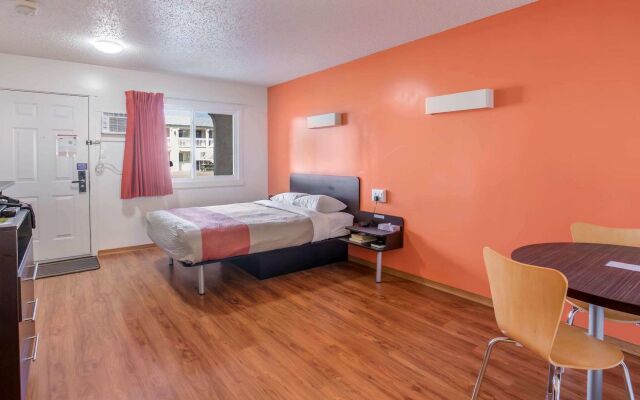 Motel Bo (Camrose)