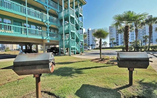 Sea Breeze by Youngs Suncoast