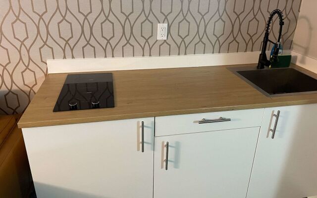 The Vic, an Ascend Collection Hotel