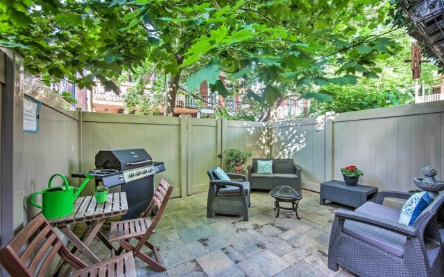 Harrisburg Retreat w/ Deck, Balcony & Grill!