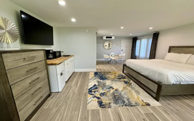 SKYLARANNA Resort & Spa