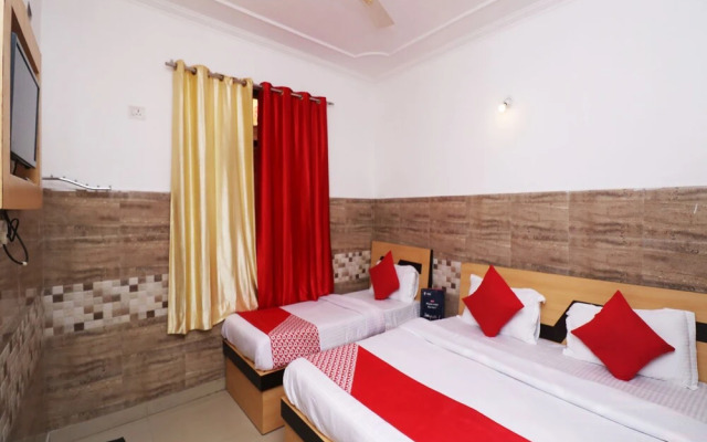 OYO 18916 Shyam Residency