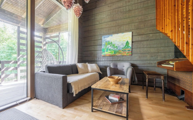 Comfy Cabin in Tahko  with Hot Tub. Private Sauna