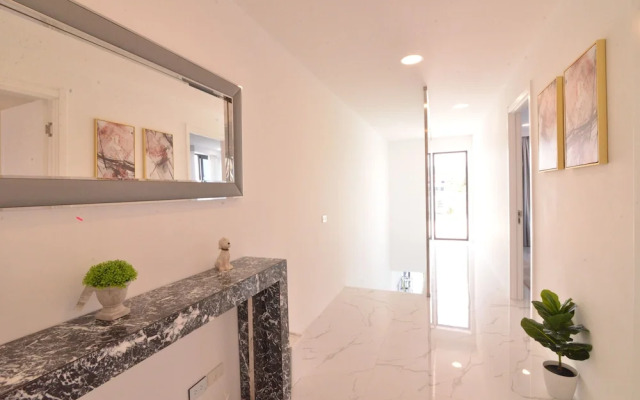 Villa with Shared Pool in Central Pattaya - Palmc16