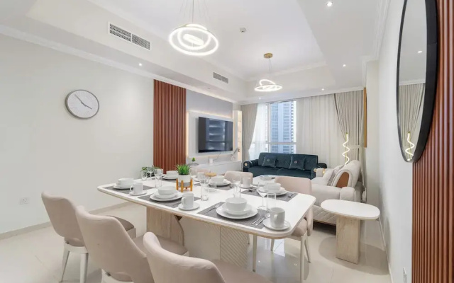 Heaven Crest Vacation Homes Downtown - Studio, 1, & 3 Bedroom Suites 2 minute walk to Dubai Mall and Burj Khalifa