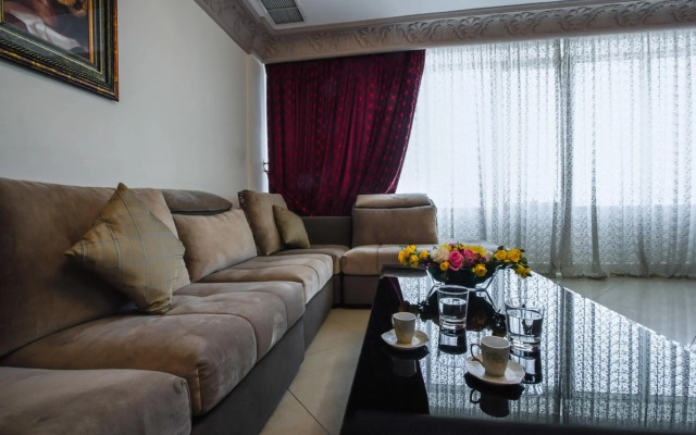 Sara Plaza Apartment Hotel