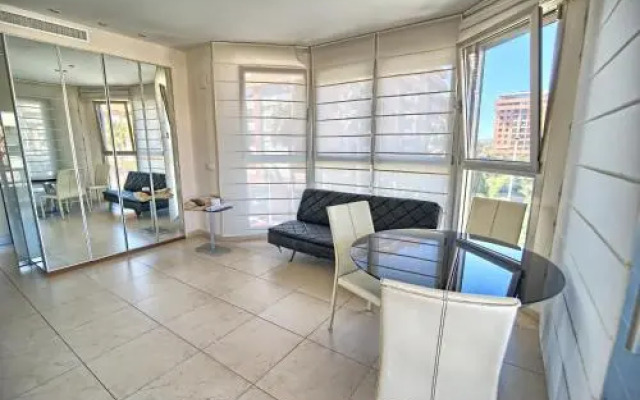 Valencia Beach Apartment Gardens