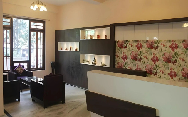 Tashi Palace