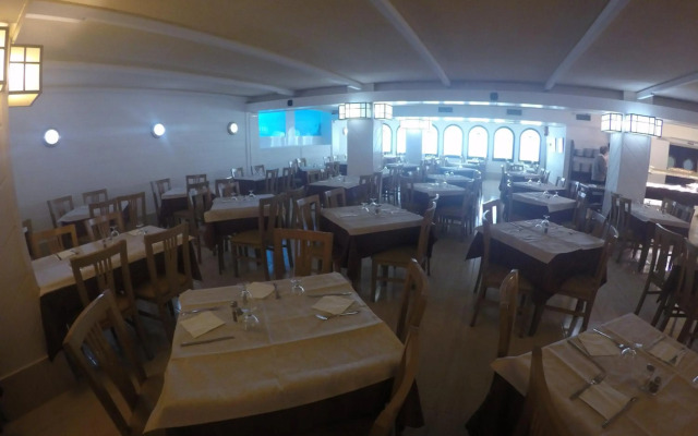 Hotel Golden Sand