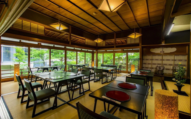 Hotel Shiragiku