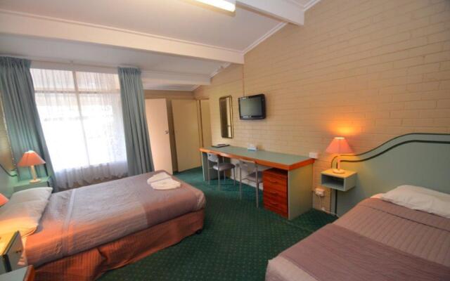 Parkview Motor Inn Parkes