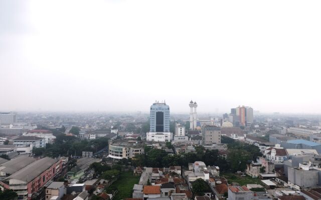 Homey And Spacious 3Br Apartment At Braga City Walk