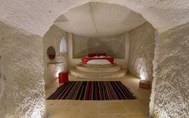 My Cave Suites
