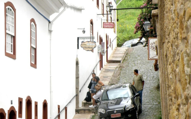 Hotel Colonial