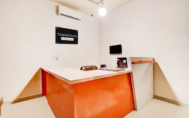 Super Townhouse Sarai Metro Station Formerly Palla