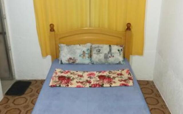 Suíte em Nossa Casa a 450m Da Praia