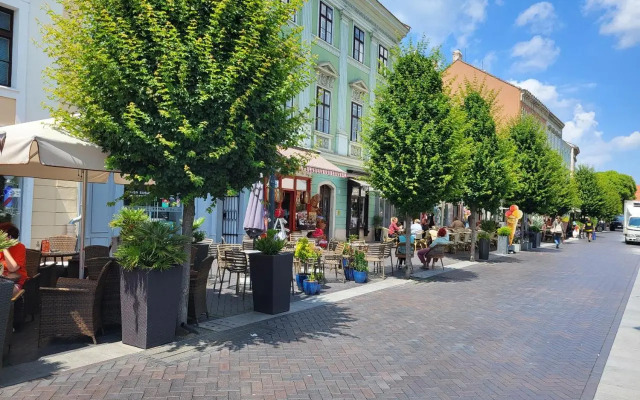 LUNA City Apartman