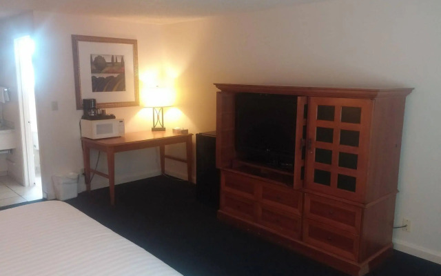 Grays Harbor Inn & Suites