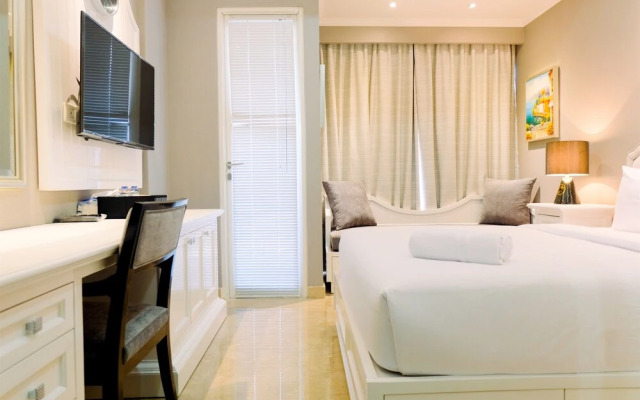 Elegant and Stylish Studio Menteng Park Apartment