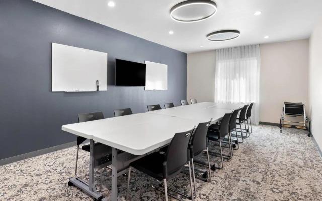 Everhome Suites San Bernardino - Loma Linda