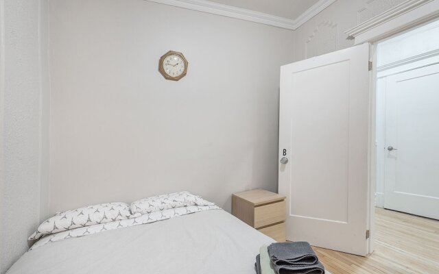 Cozy Private BR in the heart of Plateau