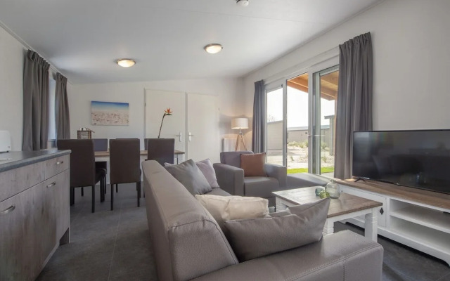 Luxurious Chalet, Situated in the Polder, Near Alkmaar