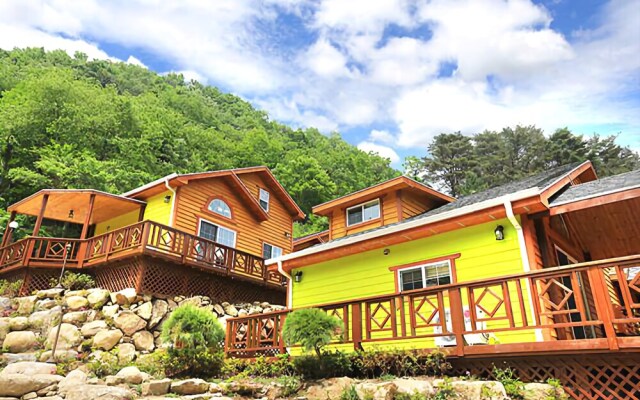 Gwangyang Herb Hyanggi Pension