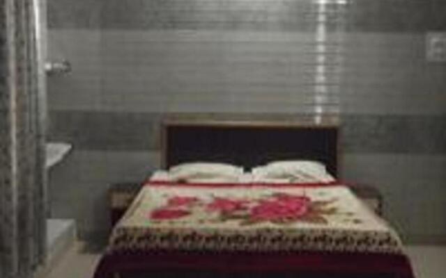 Purohit Lodge B&B By Stayapart