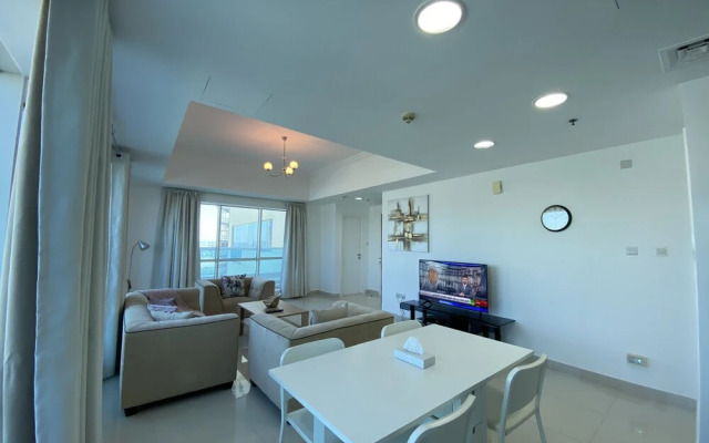 Luxe Apt with Panoramic Views and Terrace