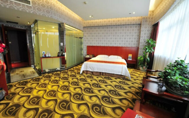 Golden Holiday International Hotel