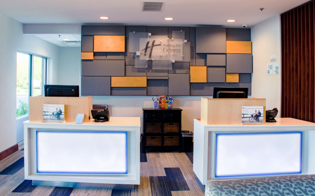 Holiday Inn Express & Suites Danville by IHG