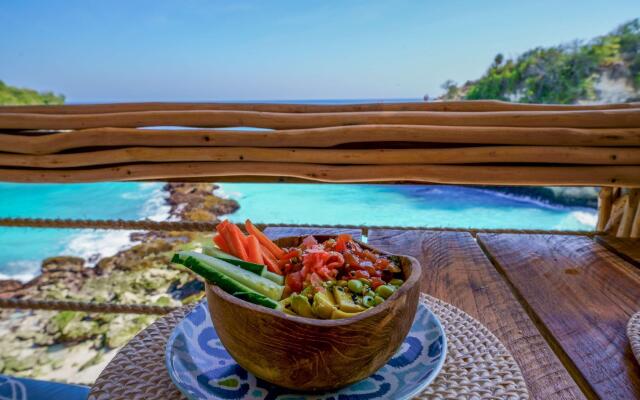 Blue Lagoon Avia Villa