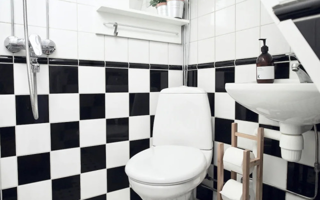 2ndhomes 19th Century Studio