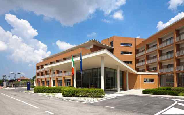 Inn Naples Airport