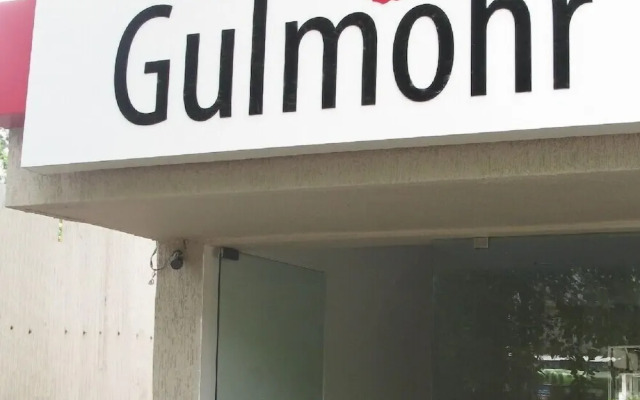 OYO 1194 Hotel Gulmohr