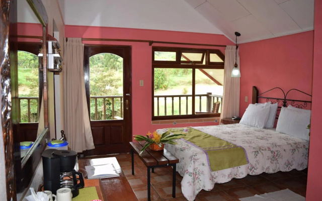 Guayabo Lodge