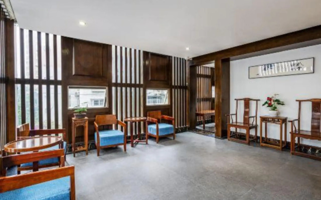 Jiali Holiday Hotel