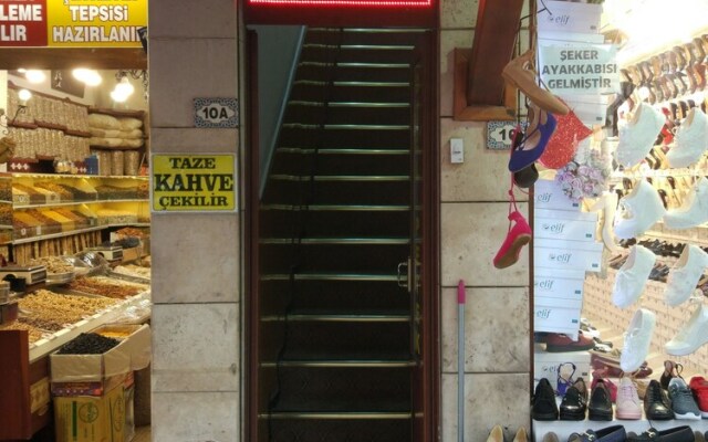 Petek Otel