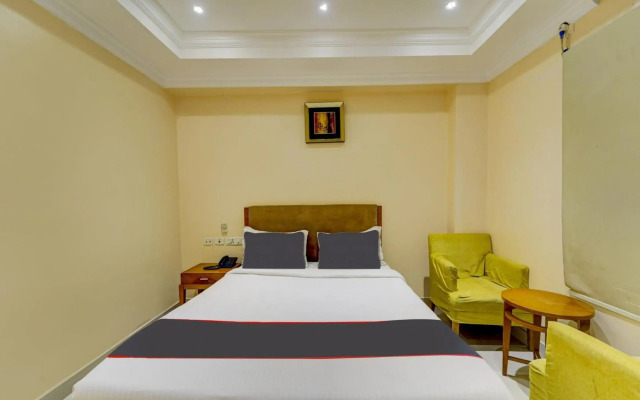 Collection O 80519 G Silver Ashok Nagar