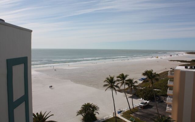 Jamaica Royale 802 - 2 Br Condo