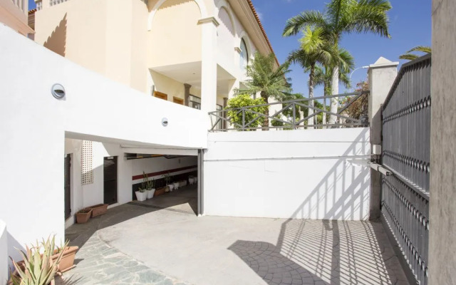 Atlas Suites