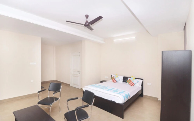 OYO 27826 Home Graceful Stay Near Airport