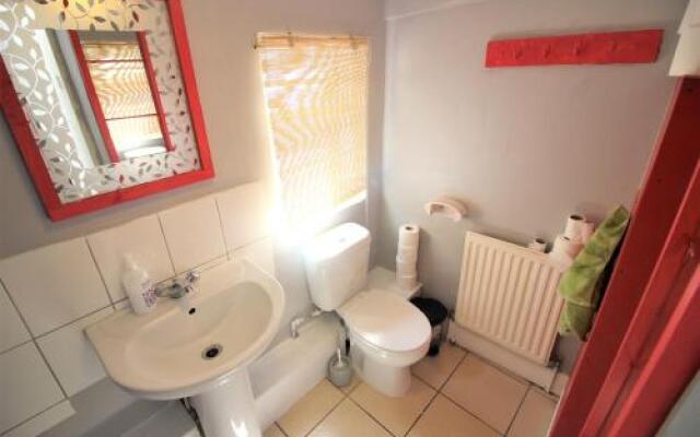 4B Fordham Guest Apartment