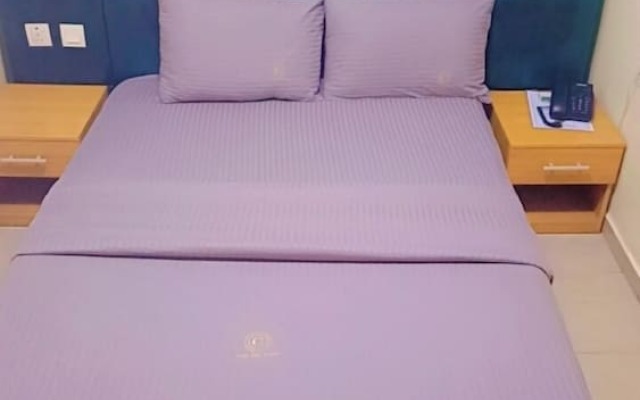 Ikad Hotel and Suite Borno Way