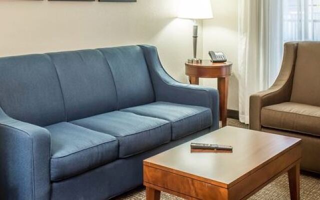 WyteStone Suites Potomac Mills