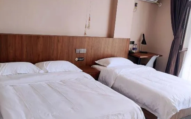 Dalian Jiayan Collection Hotel