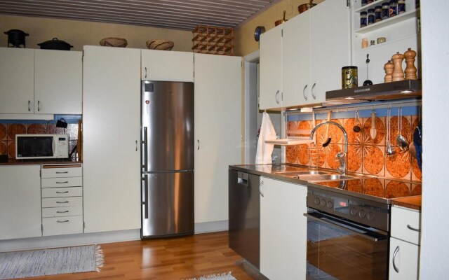 Amazing Home in Motala With 4 Bedrooms, Sauna and Wifi
