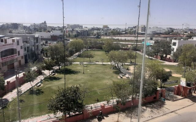 Hotel Shiv Palace