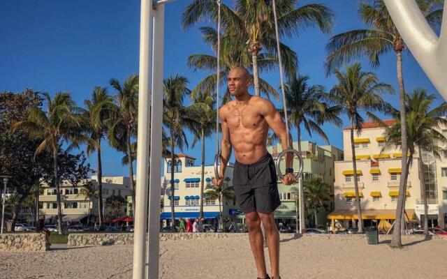 Beachfront 4 Room Ocean Drive Deluxe Suite